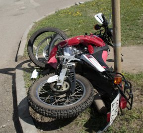 На улице Щорса инкассаторы сбили мотоциклиста