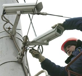 Еще 3 перекрестка города Кирова оснастят системой видеонаблюдения