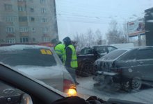 На улице Производственной произошло тройное столкновение