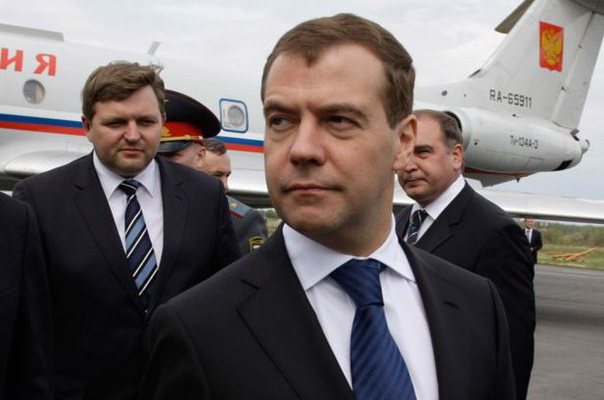  Кировским водителям запретили обгонять кортеж Медведева под угрозой штрафа