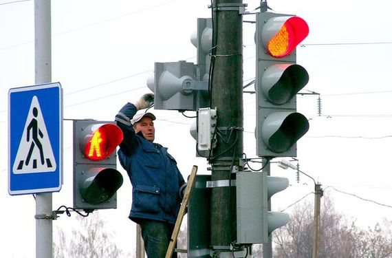 «Уход» за светофорами обойдется в 12 миллионов рублей