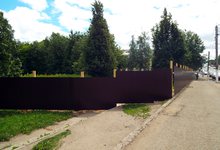 Овраг засора обнесли забором. Начинается глобальная стройка