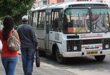  Где автобус? В 22 часа на улицах только такси...