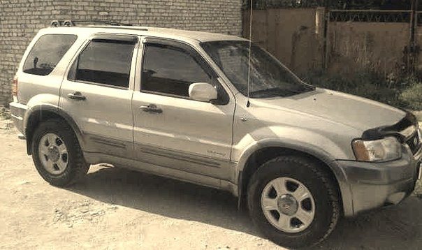 Ночью в Немском районе во время движения вспыхнул «Форд»