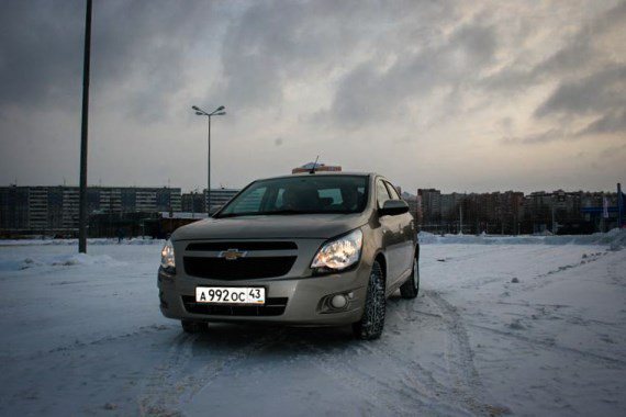 Тест-драйв Chevrolet Cobalt: Американцу покорились снежные дворы