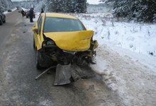 На трассе Киров-Пермь столкнулись три иномарки