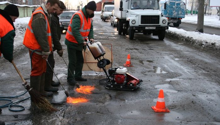 Киров готовится к зимнему ремонту дорог