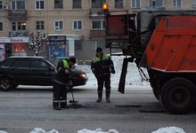 В Кирове начался зимний ямочный ремонт дорог