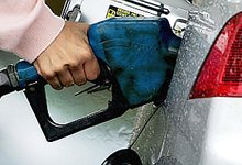 Стоимость бензина ударит по карману