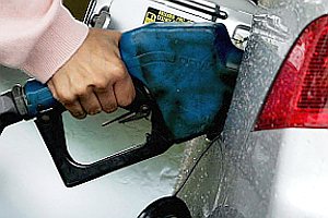 Стоимость бензина ударит по карману