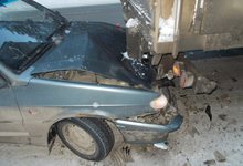 Мужчина погиб при столкновении Лады и КАМАЗа