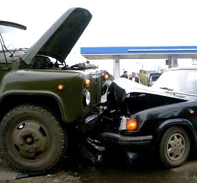 ДТП: «Волга» столкнулась с автомобилем «Спецавтохозяйства»