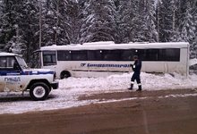 В Сунском районе автобус улетел в кювет
