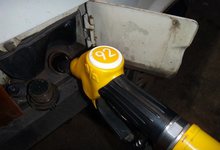 Бензин марки АИ-92 в Кирове вновь подорожал