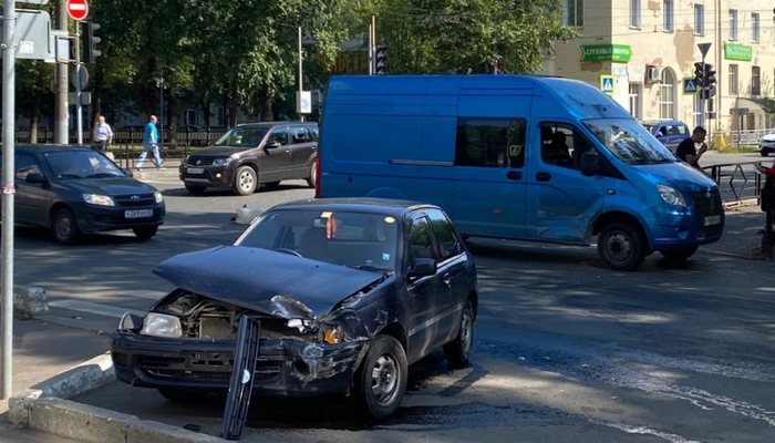 Власти Кирова рассказали, когда и какие светофоры будут отремонтированы 