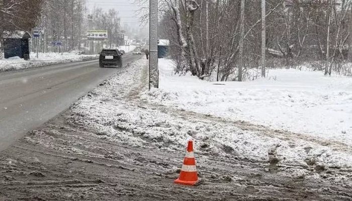 В Кирове разыскивают водителя, сбившего пешехода и скрывшегося с места ДТП
