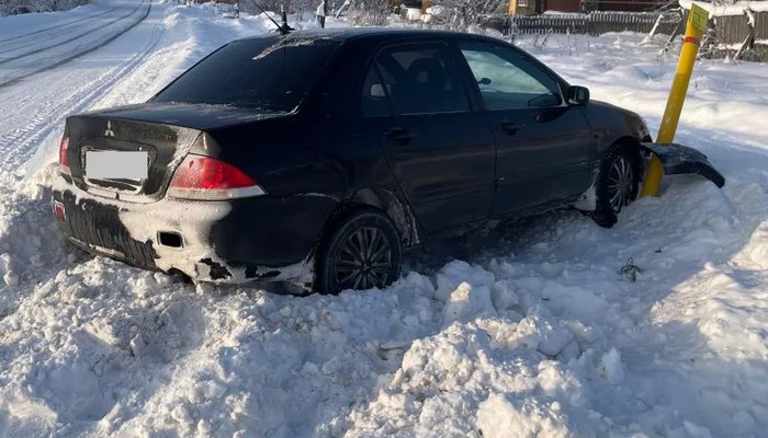 В Омутнинске 9-летняя девочка оказалась под колесами иномарки