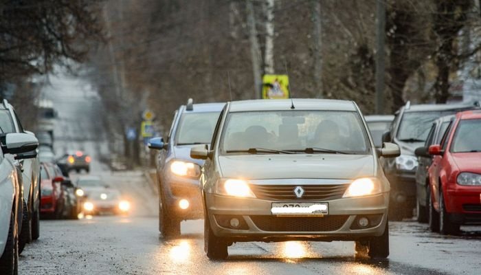 В России испытывают камеры, штрафующие за разговор по телефону во время вождения