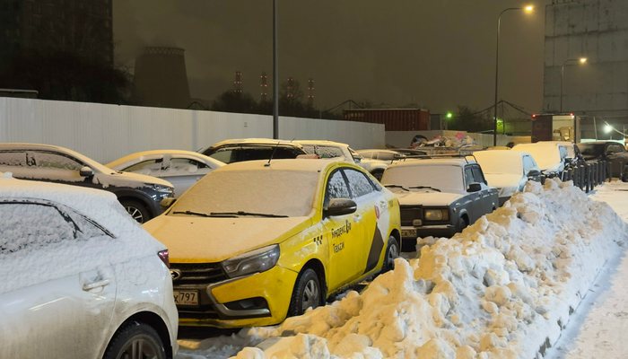 Эксперты рассказали, можно ли брать машину после работы в такси или каршеринге