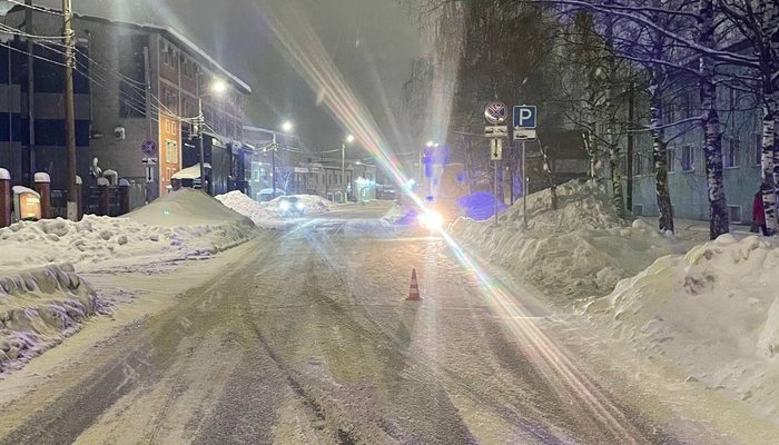 В Кирове на улице Романа Ердякова столкнулись Kia и Mitsubishi: есть пострадавшие