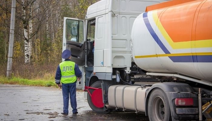В Кировской области ДПСники поймали скрывшегося с места смертельного ДТП водителя