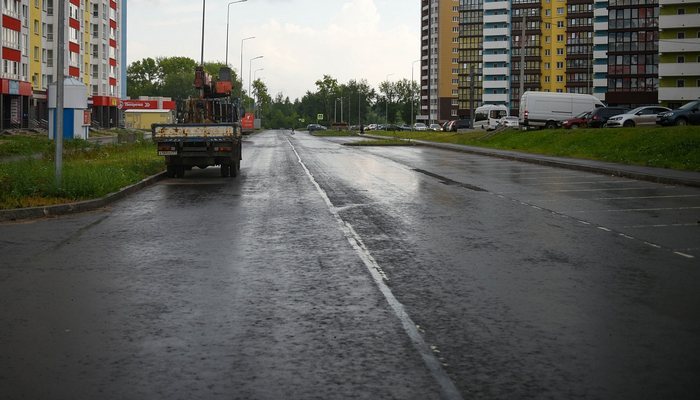 Дорожная разметка на бетонных блоках