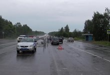 Догонял! На Южном обходе Кирова столкнулись 3 машины