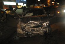 На Чапаева водитель не успел повернуть и устроил ДТП