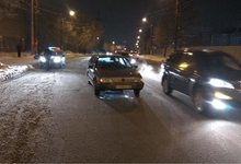 На Октябрьском проспекте 46-летний мужчина попал под колеса автомобиля