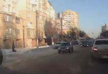 На улице Ленина водитель чудом избежал аварии