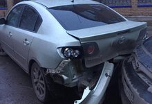 У девушки угнали машину и бросили в соседнем дворе