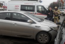 На Комсомольской столкнулись Kia и Mitsubishi