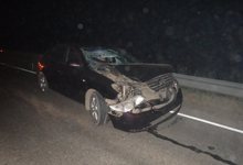 Мужчина на Hyundai сбил пешехода и врезался в ограждение