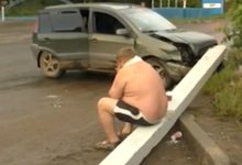 В Кирове пьяный отец пятерых детей на авто снес бетонный столб