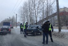 На Производственной у «Алтай-сервиса» опрокинулась «Нива»