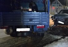 В Оричах "Хендай" врезался в грузовик: пострадала 42-летняя женщина