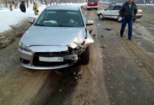 В Чепецке водитель Lancer не дал выехать коллеге на дорогу