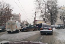В Кирове затруднен проезд по Преображенской