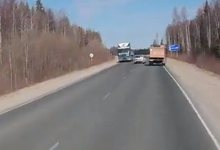 Водитель «Волги» едва не попал в лобовое столкновение