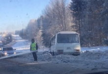 На трассе Киров - Слободской столкнулся рейсовый автобус и «Газель»