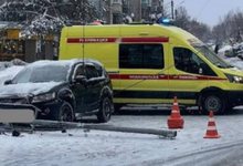 Появились подробности смертельной аварии с водителем Mitsubishi, который влетел в светофор в Кирове