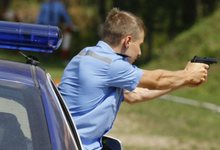 Полицейским пришлось стрелять, чтобы остановить пьяного водителя