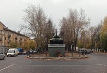 Опять заборы: в Кирове на Октябрьском проспекте установили новые ограждения
