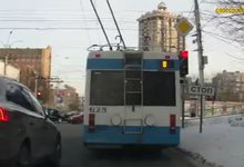 Нарушитель проехал на "красный" 