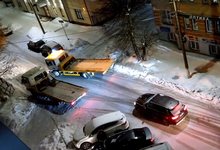 Кировчане недовольны «внезапной» эвакуацией машин, которые мешали уборке улиц