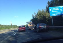 На южном обходе Кирова столкнулись Peugeot и Toyota Camry