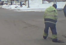 Ямы на кировских дорогах ремонтируют после утаптывания