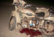 Два мотоциклиста без шлемов и прав устроили ДТП под Чепецком