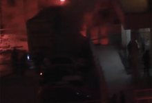 В Кирове во дворе жилого дома загорелся «Мерседес»