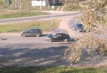 Утром в Нововятске столкнулись 2 машины